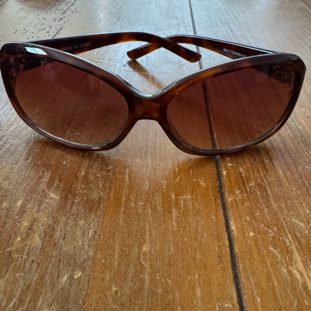 Unk Tortoise Shell Sunglasses - Picture 2 of 7